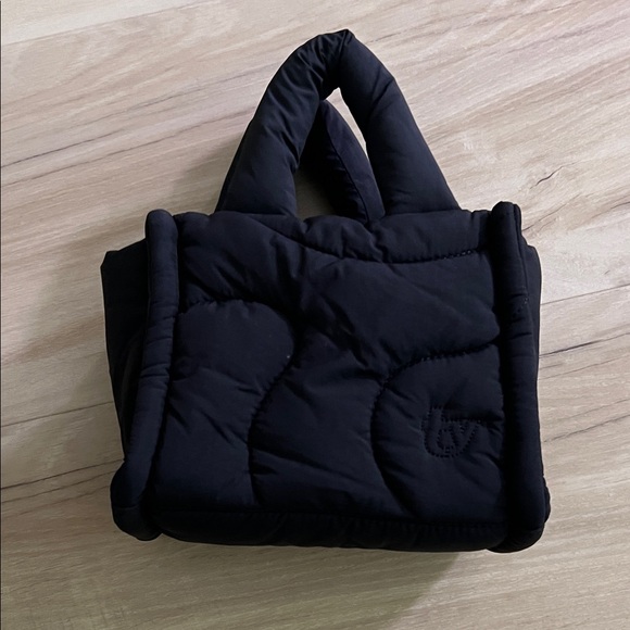 Handbags - Thirty years puffer purse